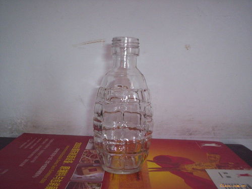 徐州鑫泰玻璃瓶廠 專業(yè)供應(yīng)優(yōu)質(zhì)玻璃瓶，報(bào)價(jià)與圖片詳情